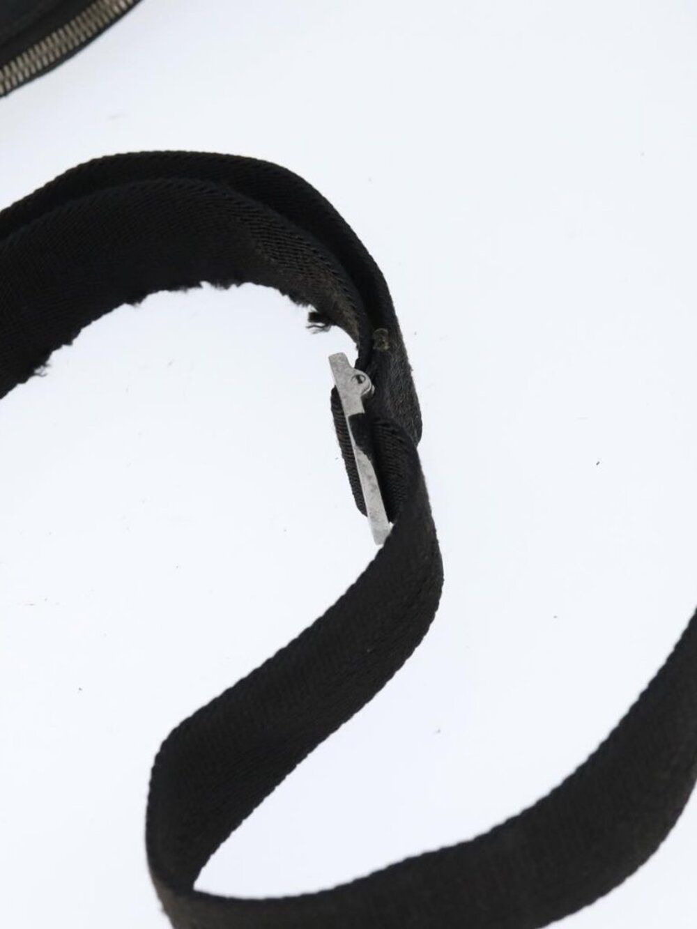 Authentic GUCCI GG Canvas Shoulder Bag Black Silver 114273 - Picture 14 of 16